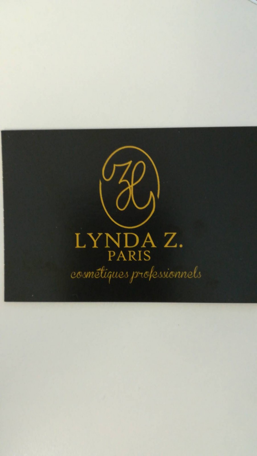 Vente de cosmétique professionnel Toulon centre ville proche port Linda z Paris