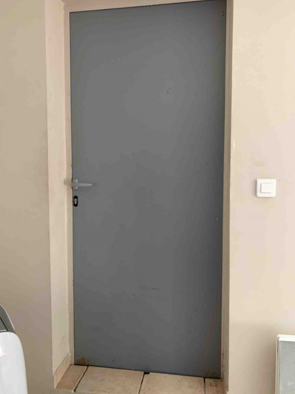  Remplacement de porte à la Bastidonne 