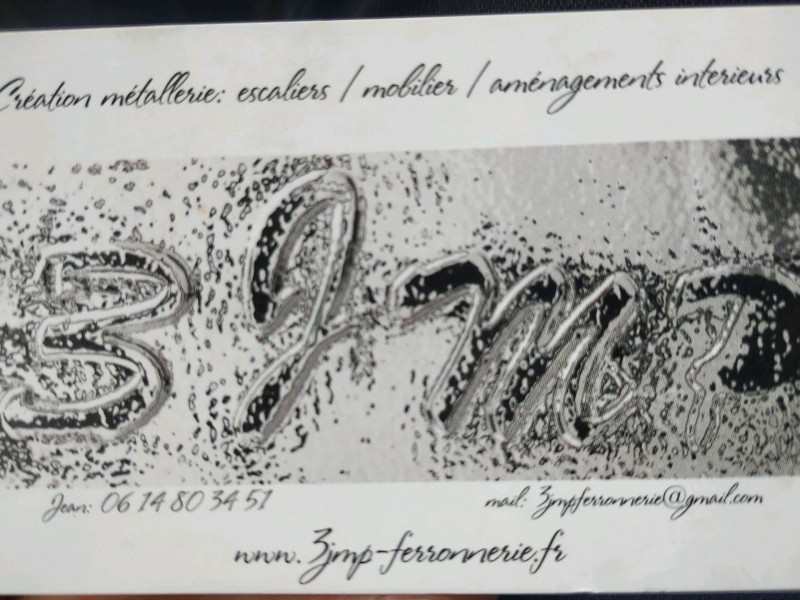 Création et pose d'un escalier en colimaçon en métal à Toulouse